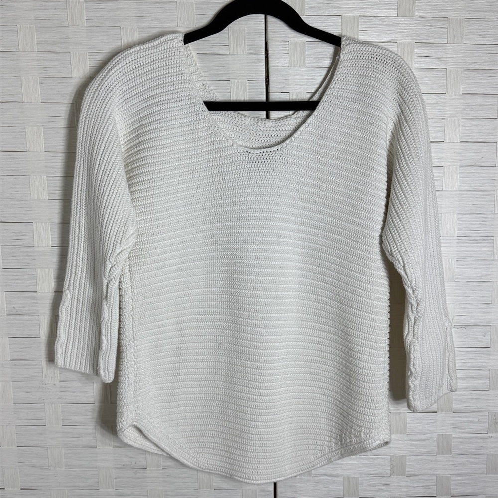 Vince White Textured Ribbed Scoop Back‎ Knit Round Hem Sweater Size Medium - Picture 3 of 8